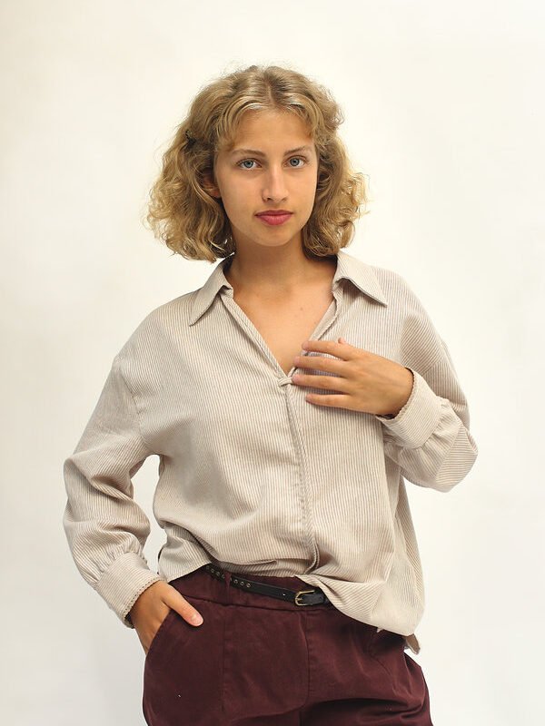 Blusa oversize con caida elegante